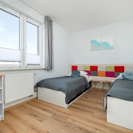 Spacious Two-bedroom With 2 Parking Spaces By Renters Appartement *