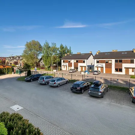 Spacious Two-bedroom With 2 Parking Spaces By Renters Appartement *