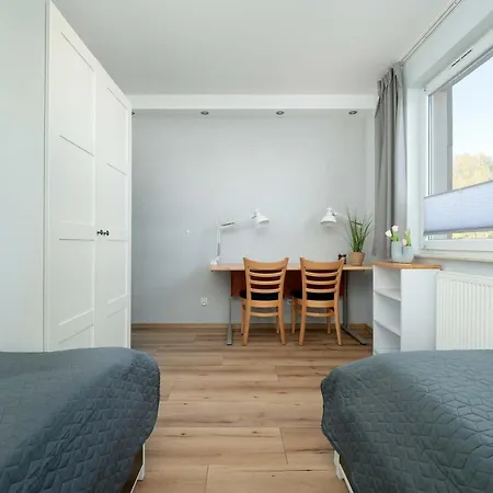 Apartment Spacious Two-bedroom With 2 Parking Spaces By Renters Gdansk