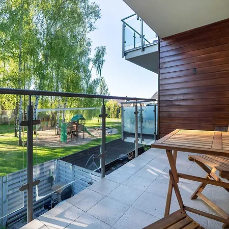 Spacious Two-bedroom With 2 Parking Spaces By Renters *