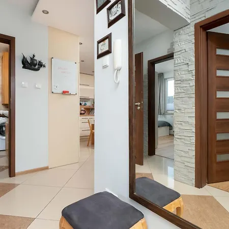 Spacious Two-bedroom With 2 Parking Spaces By Renters