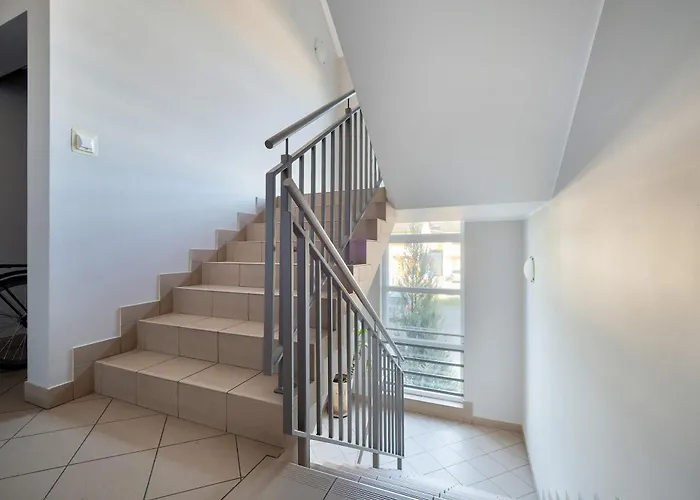 Spacious Two-bedroom With 2 Parking Spaces By Renters Apartament Gdańsk