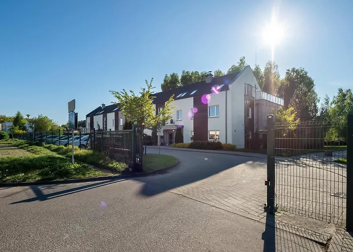 Appartamento Spacious Two-bedroom With 2 Parking Spaces By Renters Danzica