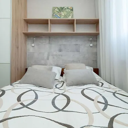 Spacious Two-bedroom With 2 Parking Spaces By Renters דירה